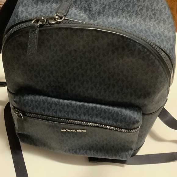 NWOT Michael Kors Cooper Large Signature Graphic Logo Backpack + Wallet -Black - Picture 6 of 8